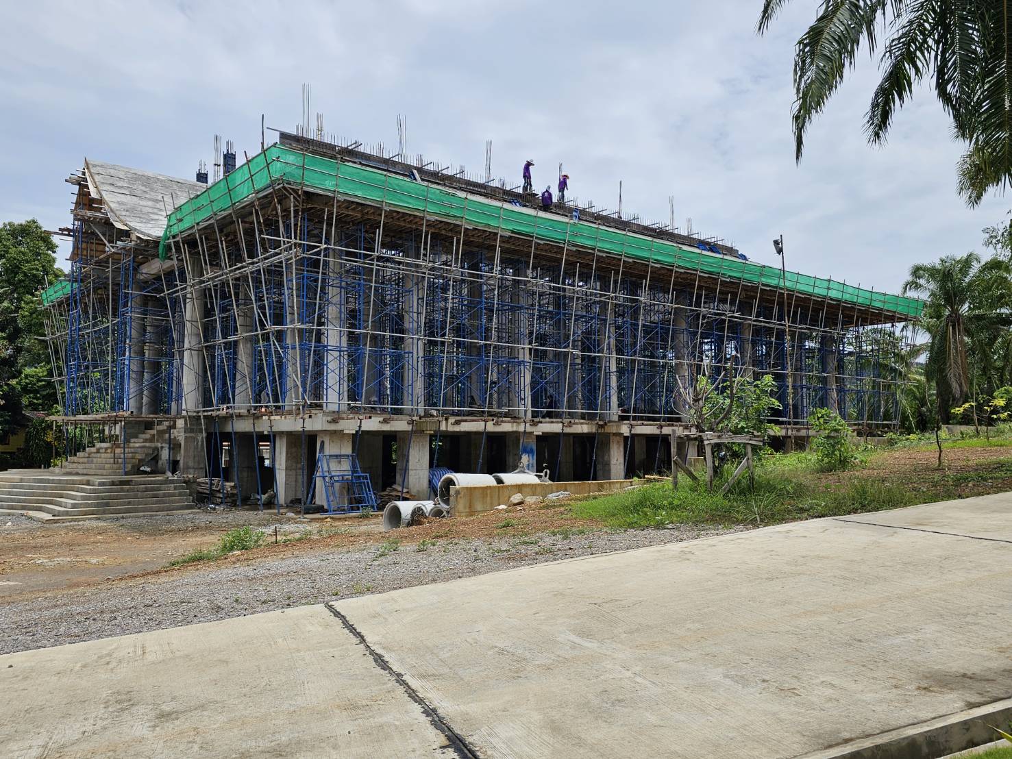 โครงการก่อสร้างอุโบสถวัดมหาธาตุแหลมสัก